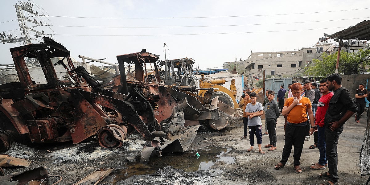U Gazi uni&scaron;teno 40 vozila: Izrael tvrdi da su kori&scaron;tena u napadu na njih, Hamas da služe za civile