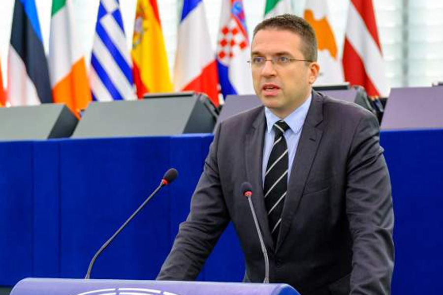 SOKOL GA NIJE VOLIO: Nevjerovatne tvrdnje hrvatskog europarlamentarca - 