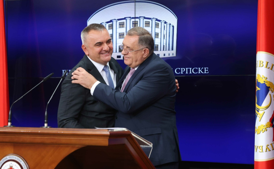 Dodik nastavio da se lažno predstavlja pa zaprijetio Miniću: 