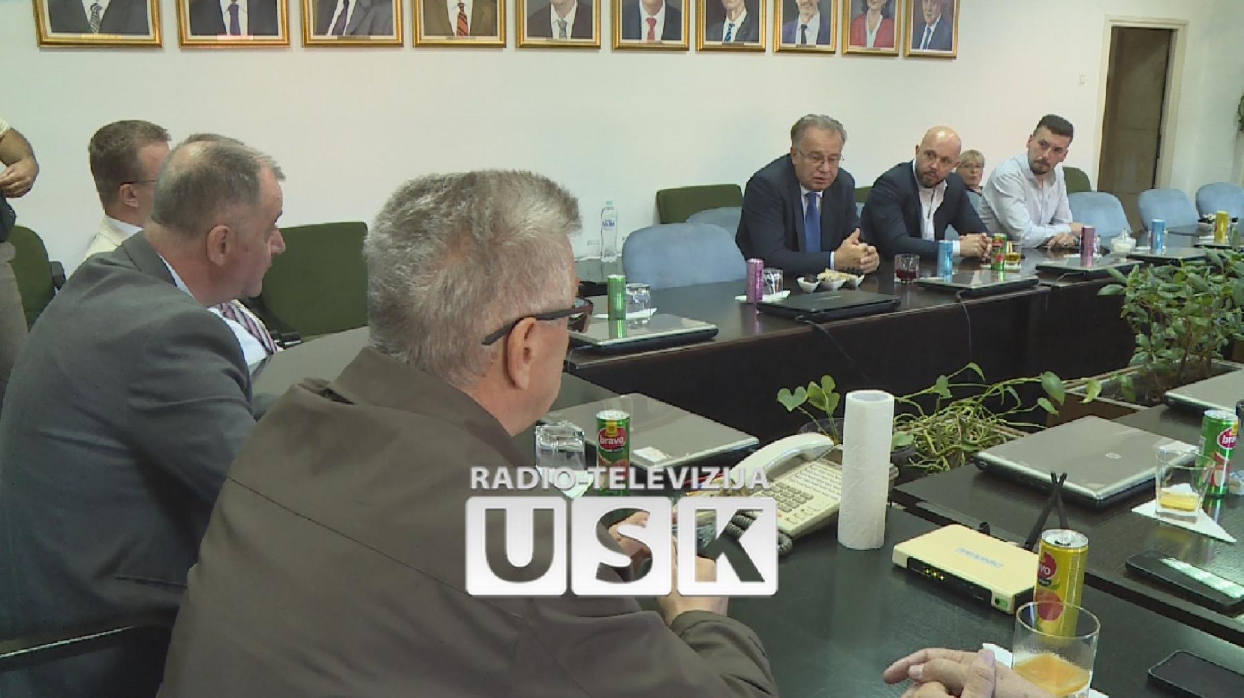 Premijer Nermin Nik&scaron;ić najavio da će Vlada FBiH pružiti značajniju finansijsku podr&scaron;ku izgradnji kampusa u Bihaću