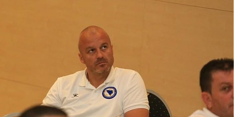 Elmir Pilav podnio ostavku nakon &scaron;to je prekinuta utakmica na Tu&scaron;nju