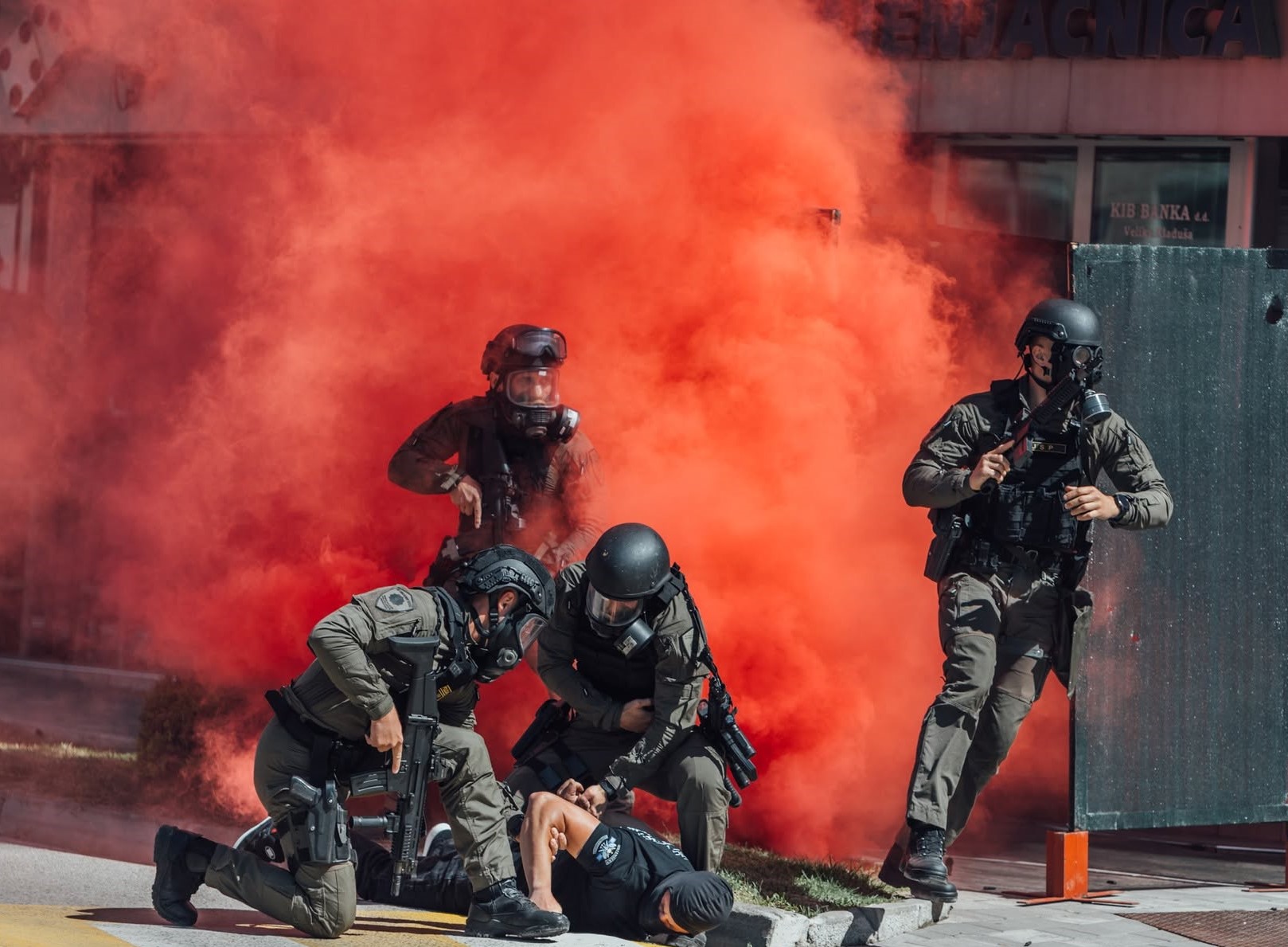 Obilježavanje Dana policije Unsko-sanskog kantona u Velikoj Kladu&scaron;i uz pokaznu vježbu specijalne jedinice MUP-a USK