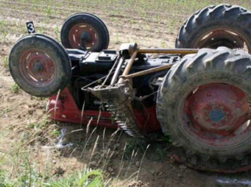 Vozač traktora smrtno stradao u prevrtanju kod Donje Slabinje, Bosanska Dubica