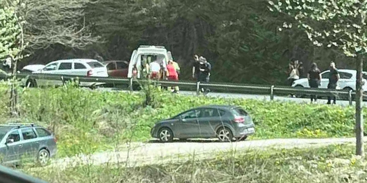 Tri osobe povrijeđene u sudaru u Srednjem kod Ilija&scaron;a, saobraćaj potpuno obustavljen