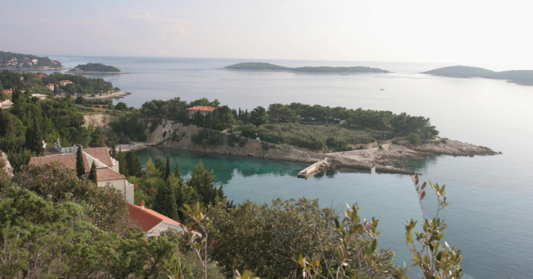 bb0fe784bd66811ed50b1f4d9ac79dfd-st-hvar_plan71511-pok-768x403.jpg
