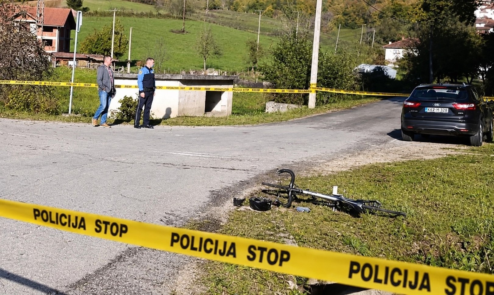 Bužim: u Varoškoj Rijeci biciklista povrijeđen u sudaru s automobilom, biciklista navodi da je automobil skretao prema zaseoku Veladžić