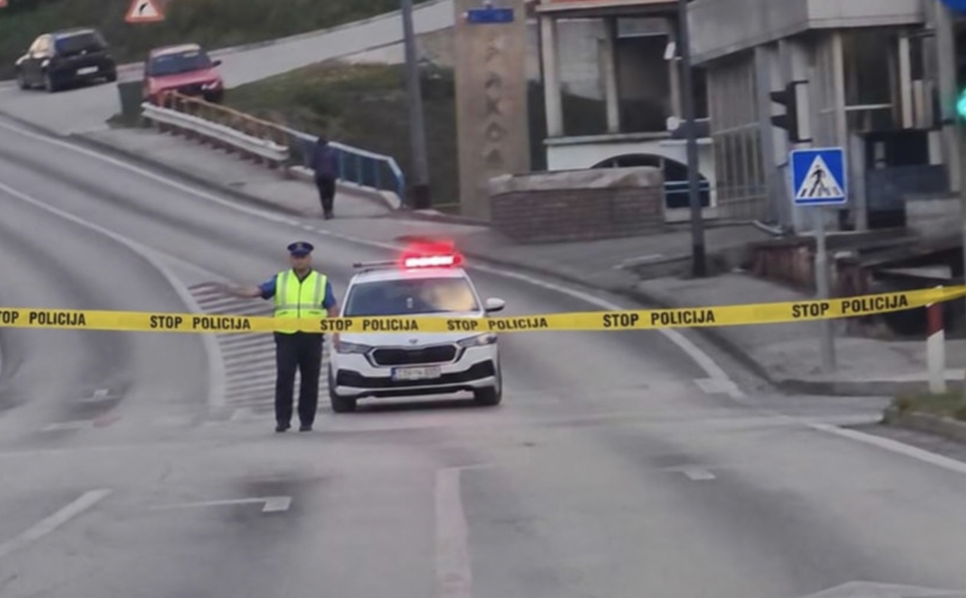 Saobraćajna nesreća u naselju &Scaron;epići kod Cazina: Policija obustavila saobraćaj i vr&scaron;i uviđaj