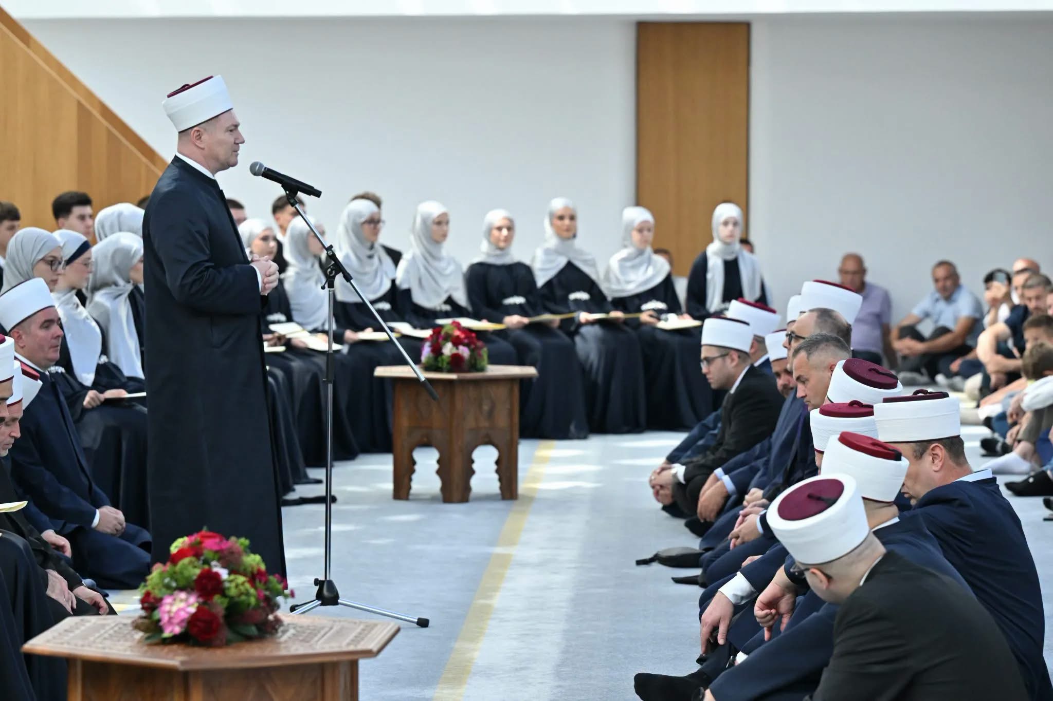 Muftija Kudić predvodio svečanost hatmi za 62 polaznika u Ljubljani: &bdquo;Ovo je dostignuće cijele Islamske zajednice