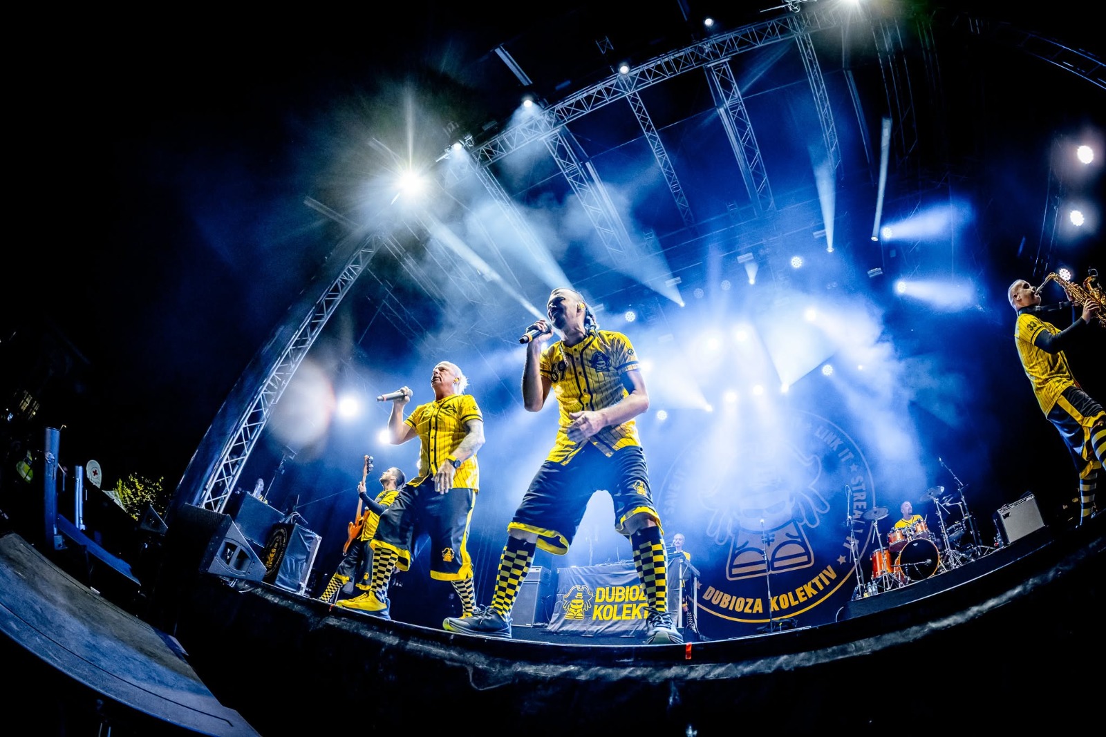 Dubioza kolektiv stiže u Bihać: Veliki koncert 31. decembra u okviru Winter Parka 2026!