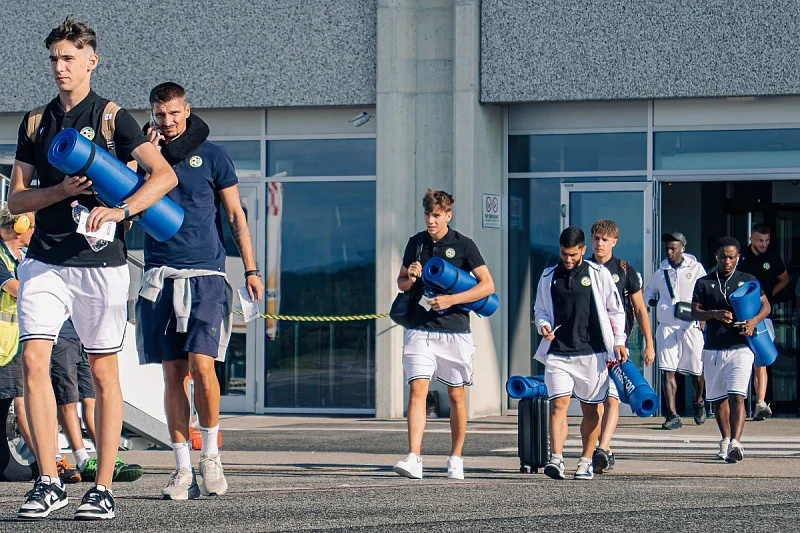 Fudbalski tim Koper suočen s ka&scaron;njenjima i preusmjeravanjima na putu za Farska Ostrva zbog lo&scaron;ih vremenskih uslova