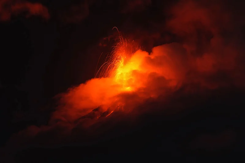 Evakuacija 250 stanovnika iz sela El Porvenir i Las Lajitas zbog erupcije vulkana Fuego u Gvatemali