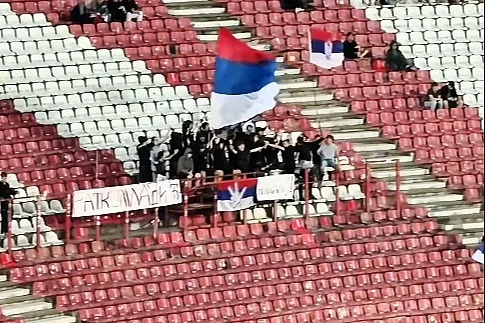 Maloljetnici na Marakani skandirali ime presuđenog ratnog zločinca Ratka Mladića, organizatori nisu reagovali