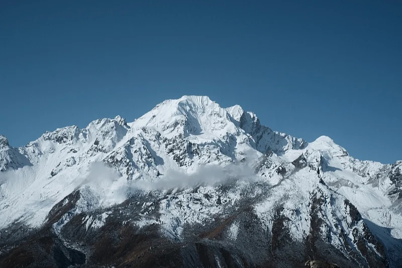 Lavina pogodila bazni kamp Himlung Himal u Nepalu: pronađena dva tijela, oko desetak nestalih