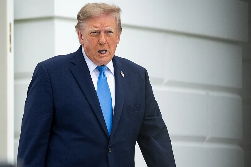 Donald Trump rekao da je prijetnja povezana s Iranom razlog povlačenja bombardera B-1 iz RAF Fairford