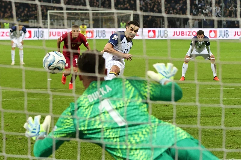 Hull City, prema insajderskim informacijama Eldara Amanbajeva, razmatra dovođenje 24-godi&scaron;njeg Ivana Ba&scaron;ića