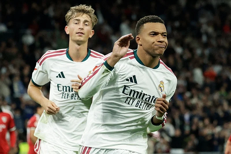 Kylian Mbappé s dva gola donio Realu pobjedu 4:1 nad Sevillom na Bernabeuu