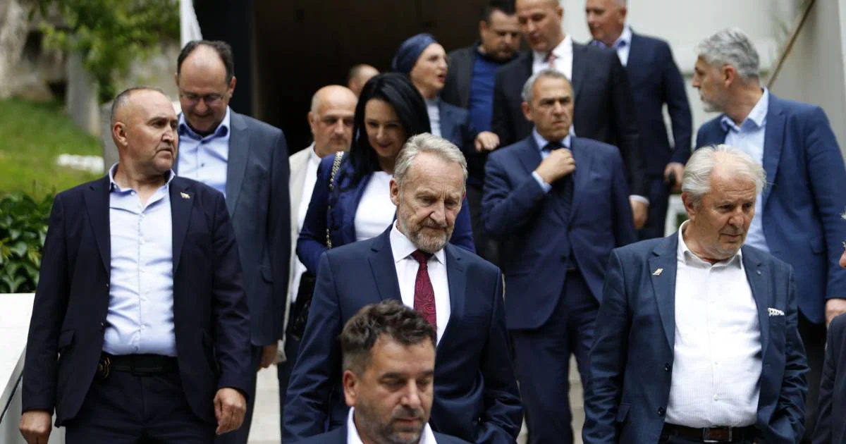 SDA upozorava: Puni mandat visokog predstavnika ključan za stabilnost BiH