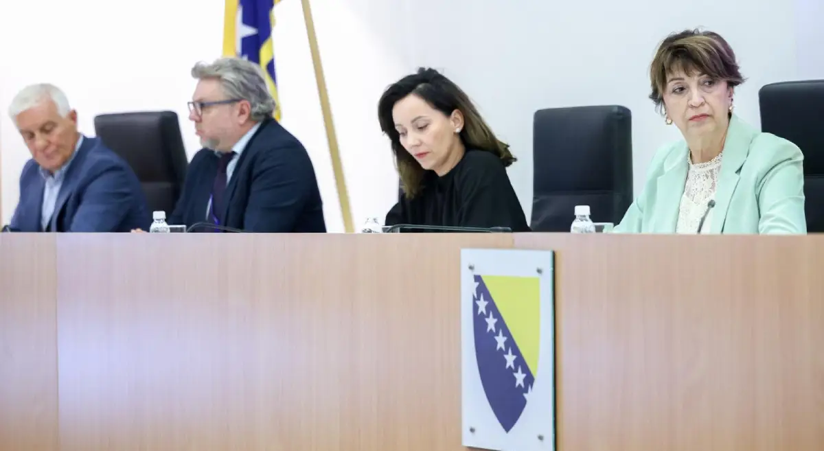 Počelo brojanje glasova pristiglih poštom, Kalaba objasnio naredne korake