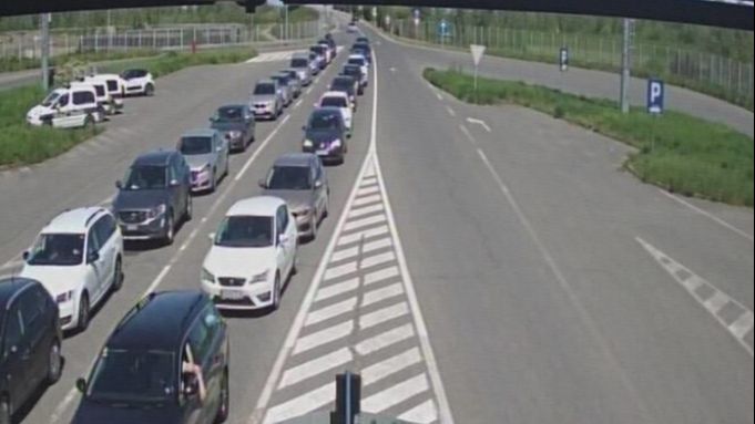 Naoružajte se strpljenjem: Kolone vozila na graničnim prijelazima