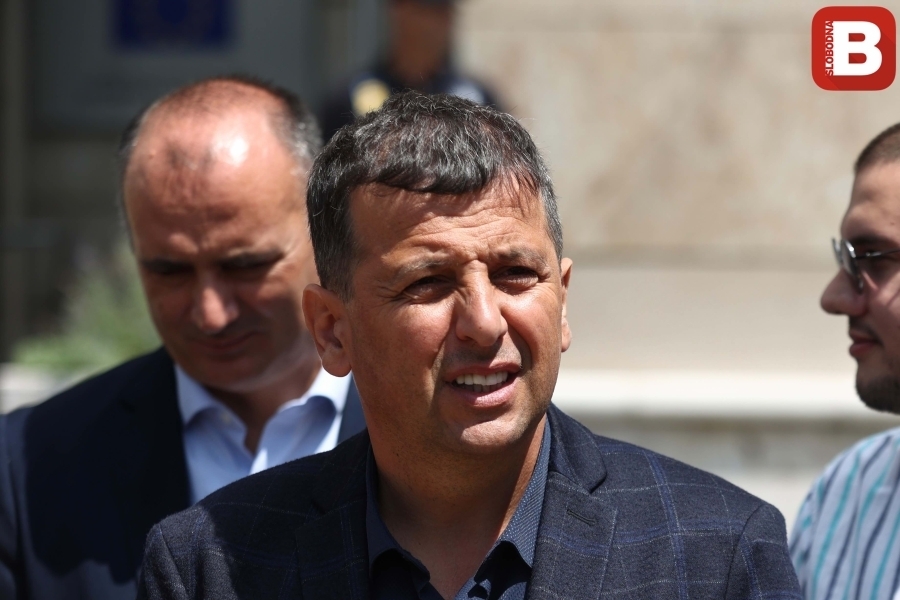 Vukanović kritizirao Cvijanović i Dodika zbog uticaja na Konakovića na tribini u Bosanskom Novom