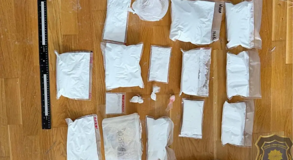 U Sarajevu uhap&scaron;ene dvije osobe, zaplijenjeno 12 kilograma droge i pi&scaron;tolj