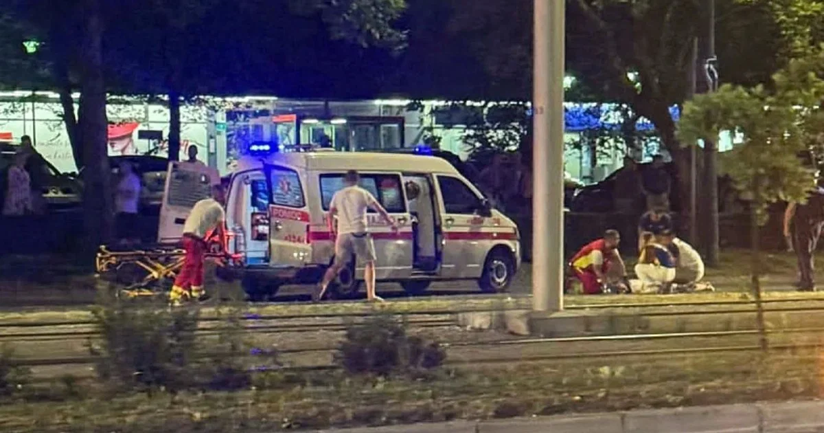 Vozač Audi A6 pod uticajem alkohola izazvao te&scaron;ku povredu mu&scaron;karca koji je bio na krovu automobila, predložen pritvor zbog ponavljanja krivičnog djela