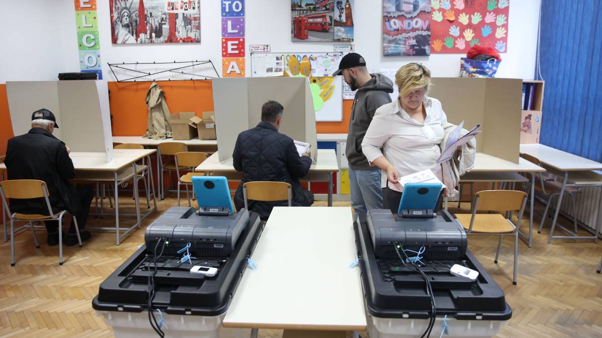 CIK BiH: Do 17 sati glasalo 1.097.589 birača (32,2%), najvi&scaron;a izlaznost u Republici Srpskoj