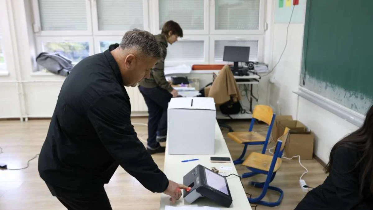 CIK BiH potvrdio: Pojedina biračka mjesta jutros nisu otvorena na vrijeme zbog problema sa skenerima
