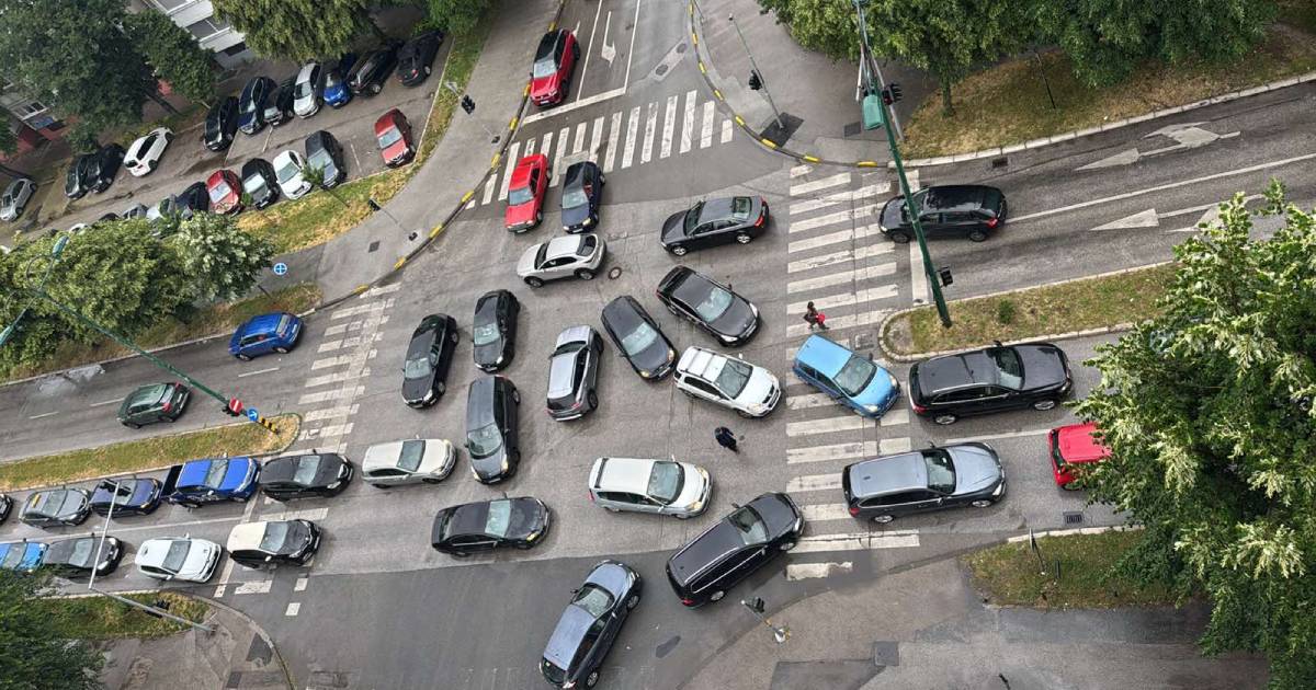 Gužve u Sarajevu uslijed vi&scaron;e saobraćajnih nesreća, jedna osoba povrijeđena na M-5 kod Lapi&scaron;nice