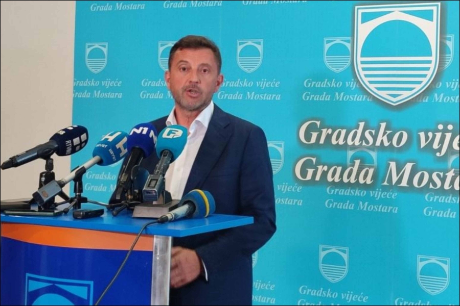 Gradonačelnik Kordić izbjegavao konkretne odgovore na pitanja novinara o JP Komunalno i JP Mostar-bus