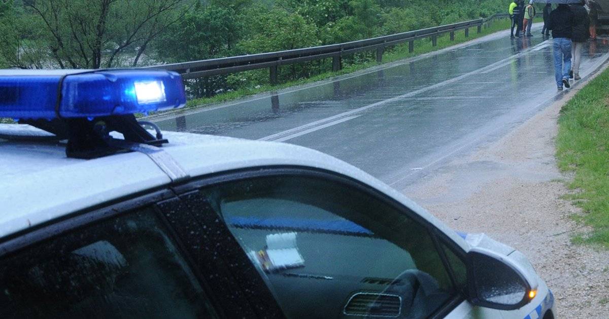 Saobraćajna nesreća u Dabracu: Četiri povrijeđene osobe, jedna prevezena na UKC RS