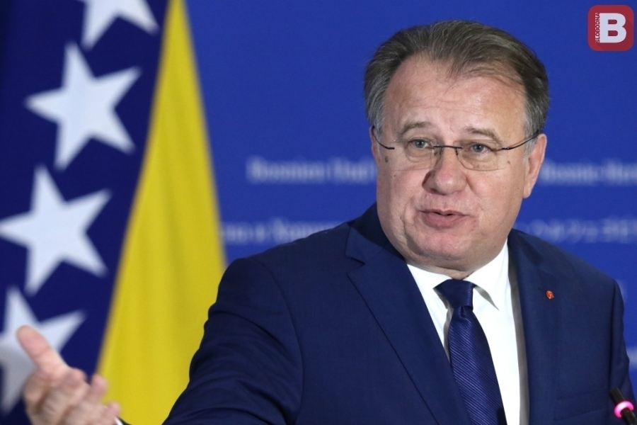 Nermin Nik&scaron;ić odbacio prijedlog Željka Kom&scaron;ića o formiranju koncentracijske vlade u Srednjobosanskom kantonu