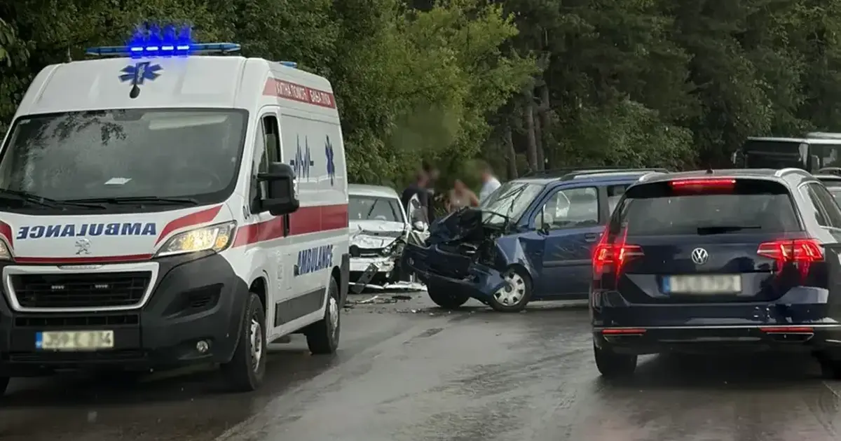 Stradali vozač prešao u suprotnu traku u saobraćajnoj nesreći kod Banje Luke