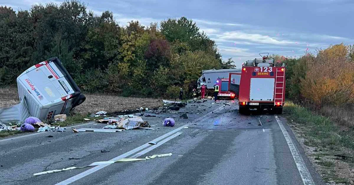 Auto-moto savez Republike Srpske saopštio da je na obilaznici oko Bijeljine obustavljen saobraćaj zbog nezgode