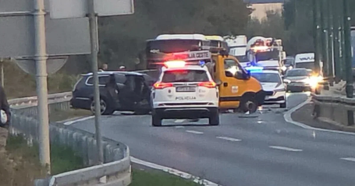 Sudar dva vozila na brzoj cesti u Blažuju: jedna osoba povrijeđena, Operativni centar MUP-a KS javio obustavu