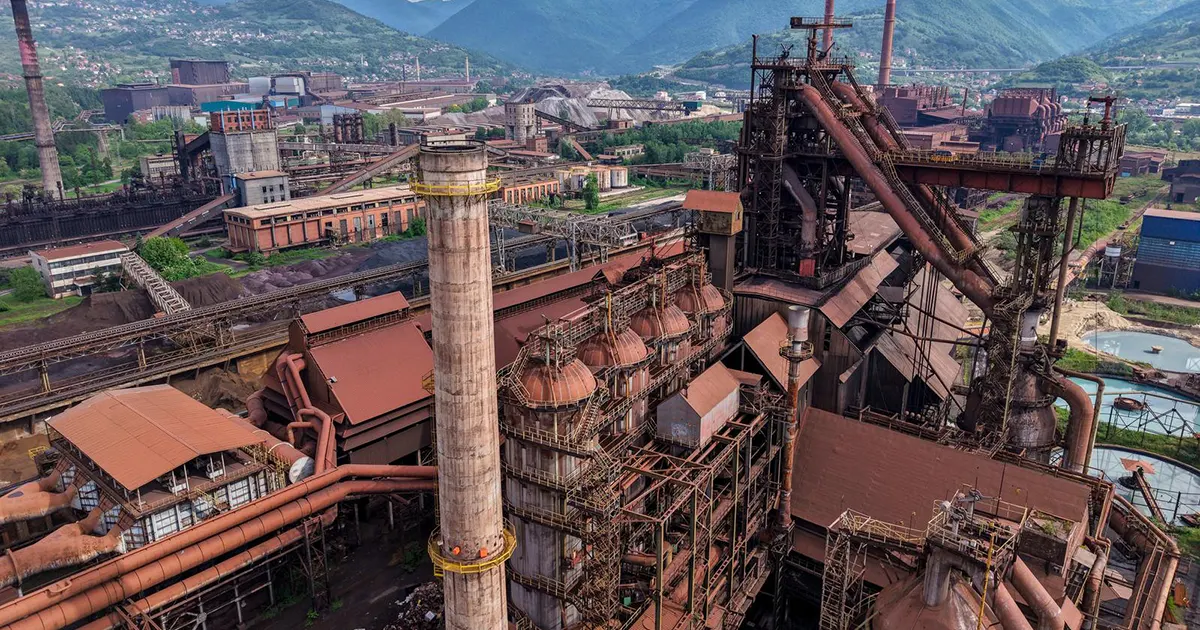 Težak povredni radnik u eksploziji plina u Novoj željezari Zenica, prebačen na KCUS