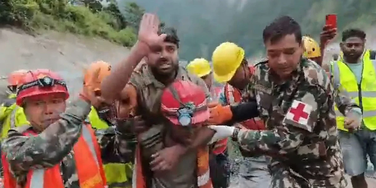 Dvojica radnika spa&scaron;ena iz tunela hidroelektrane u Nepalu devet dana nakon uru&scaron;avanja glečera