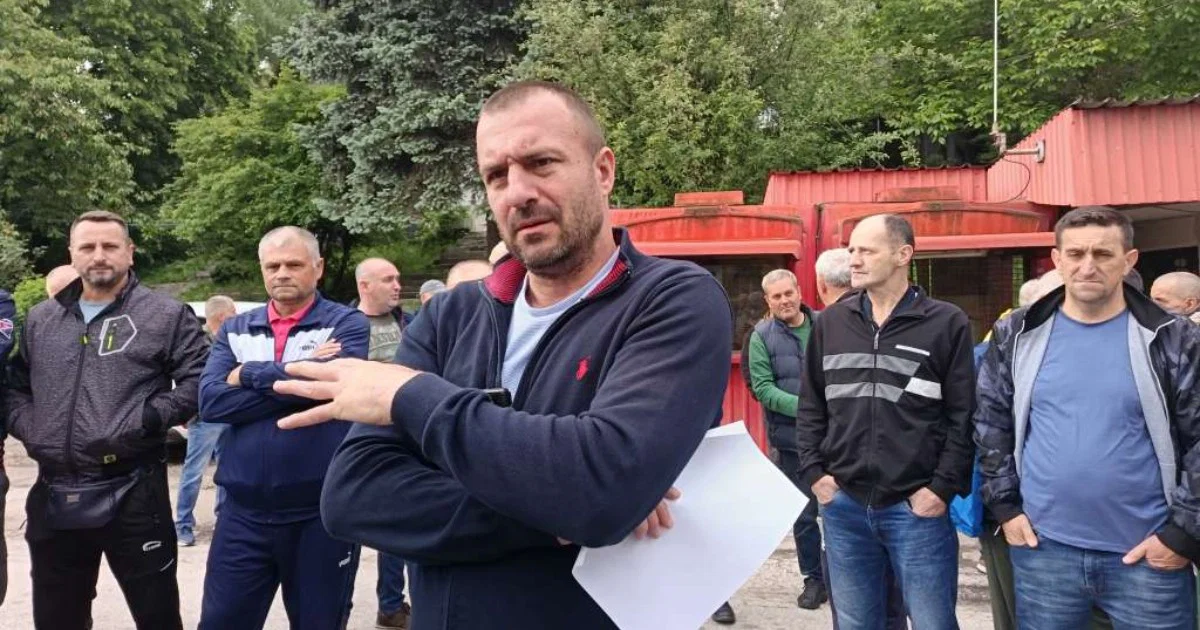 Penzioneri iz Zenice čekaju vi&scaron;e od godinu dana na isplatu penzije, održali protest