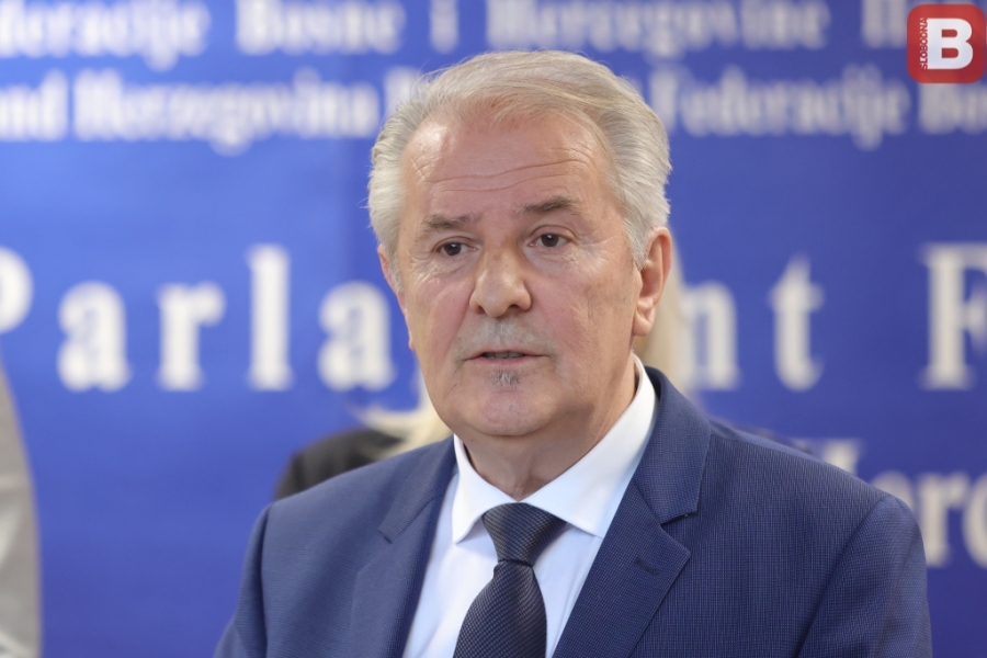 Refik Lendo na akademiji u Bugojnu naglasio potrebu za političkom odgovorno&scaron;ću zbog veličanja ratnih zločinaca