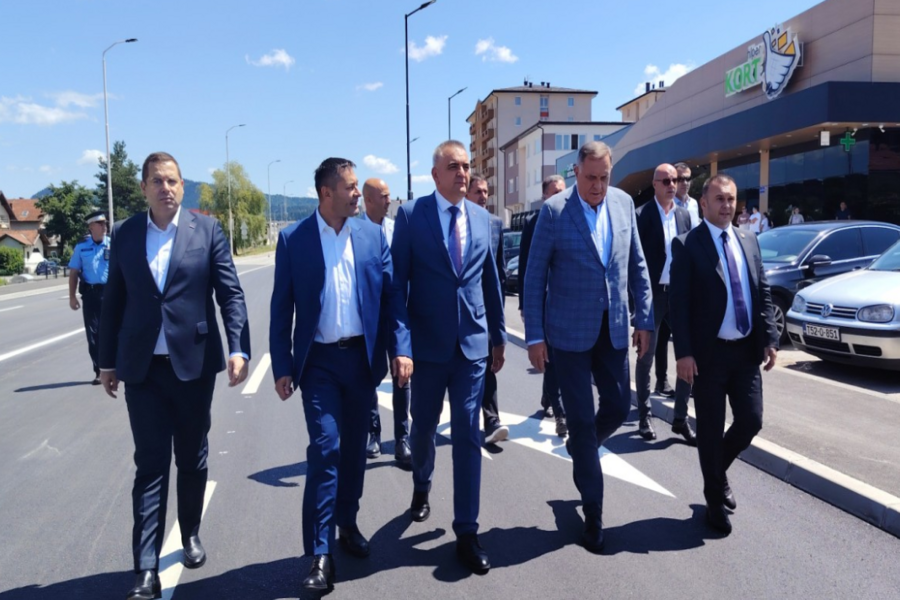 Na Palama otvoren novi kružni tok uz prisustvo Milorada Dodika i Save Minića, investicija milion KM