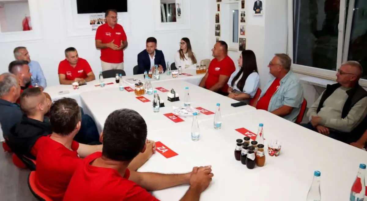 Delegacija SDP-a BiH razgovarala s povratnicima u Prnjavoru i Gradi&scaron;ci o podr&scaron;ci i razvoju dijaspore