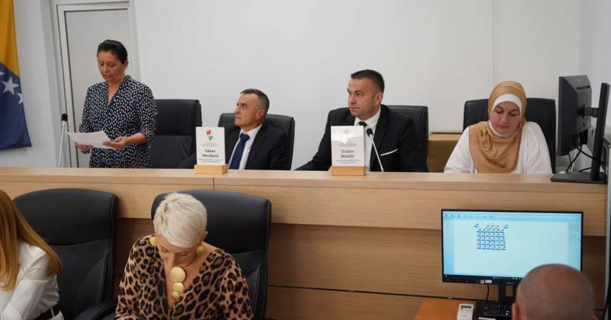 Povećali budžet, od 1. jula veće plate budžetskim korisnicima