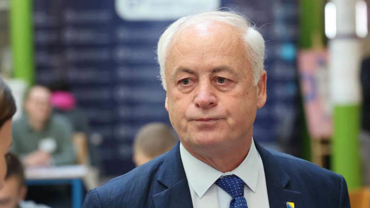 Suad Arnautović predlaže automatsku registraciju birača izvan BiH i ukazuje na problem glasanja članova Predsjedni&scaron;tva za predsjednike drugih država