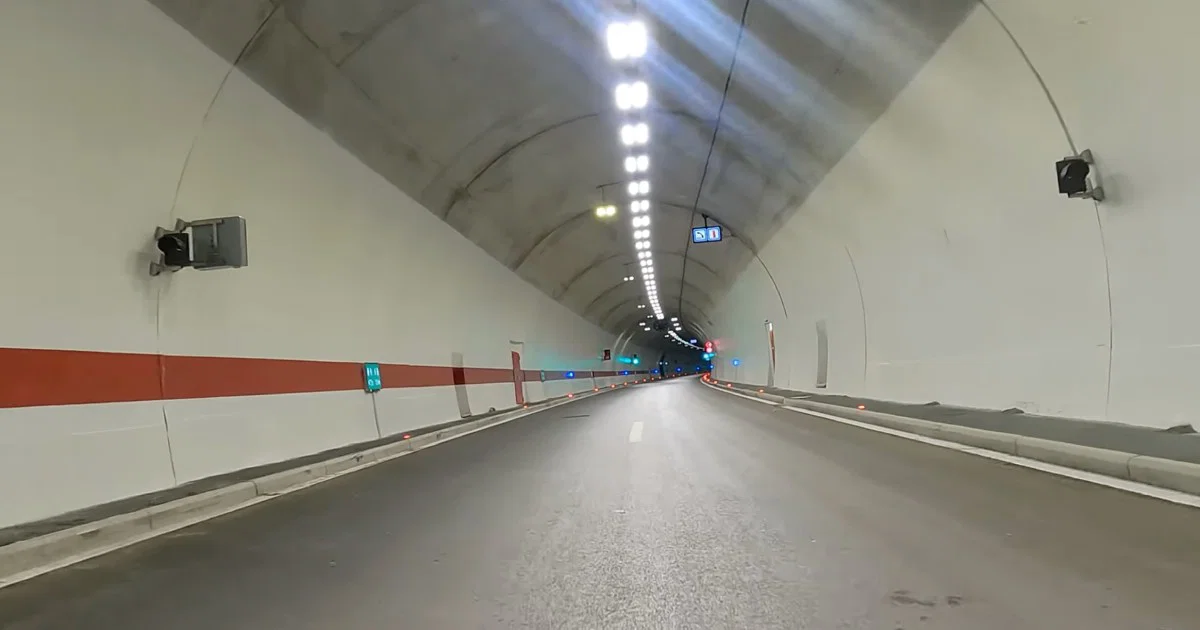 Saobraćaj obustavljen na A1 kod tunela Hercegovina nakon nesreće u kojoj je povrijeđena jedna osoba