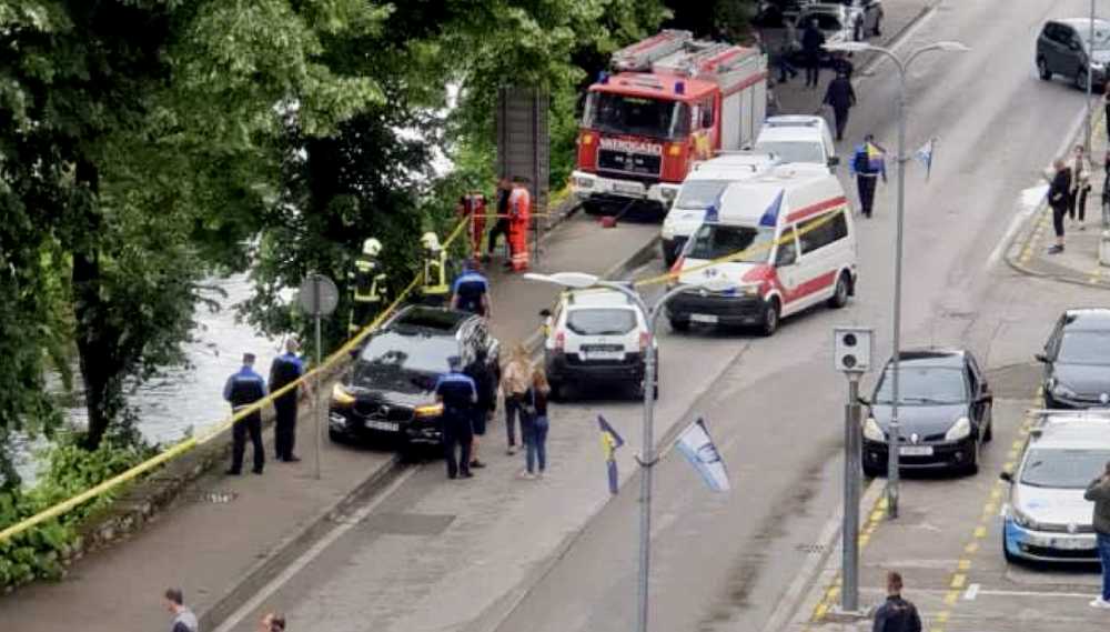 Tragedija u Bihaću: Vozilo sletjelo u rijeku Unu, mladići poku&scaron;ali spasiti vozača koji je preminuo