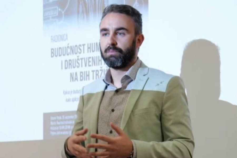 Admir Lisica, direktor Geopol-a i kandidat za Predstavnički dom Parlamenta FBiH, navodi: "Sandžak nije predmet manipulacije