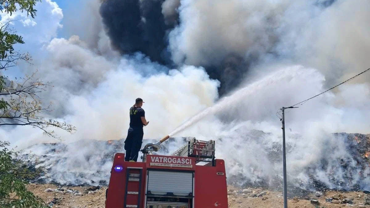 Vatrogasac iz Tuzle preminuo nakon intervencije na gašenju požara u Grabovici
