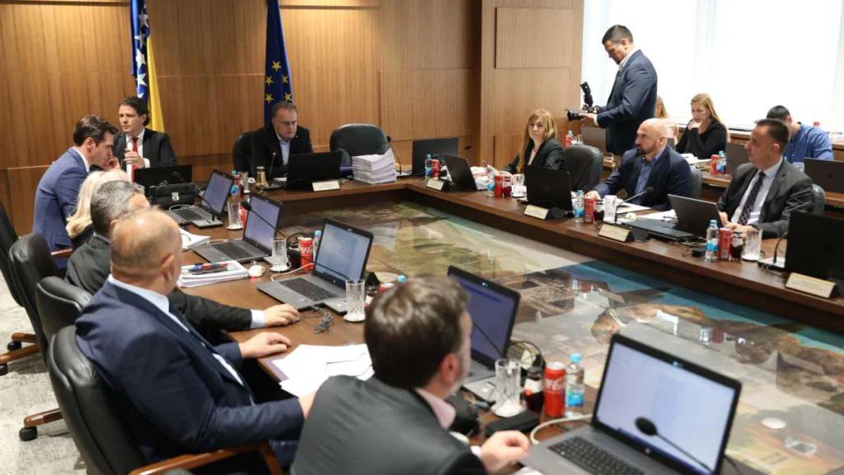 Vlada FBiH prihvatila informaciju o uspostavljanju sistema Child Alert BH za hitno obavještavanje nestale djece