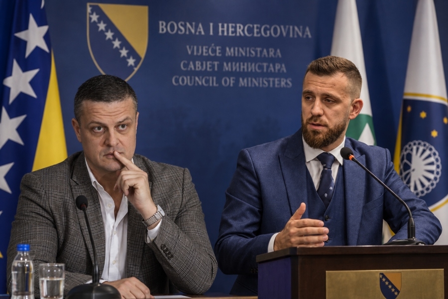 Hodžić kritizirao Mijatovića zbog ugovora TOK TV-a od 650.000 KM s Investiciono-razvojnom bankom RS