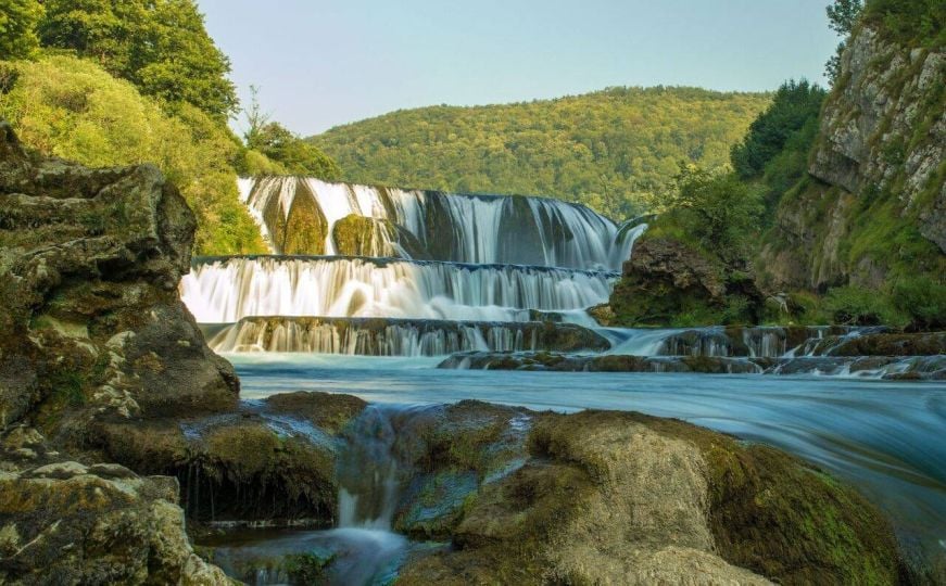 Prelijepoj rijeci Uni teško je odoljeti: USK se priprema za sezonu, već su stigli brojni turisti Prelijepoj rijeci Uni teško je odoljeti: USK se priprema za sezonu, već su stigli brojni turisti